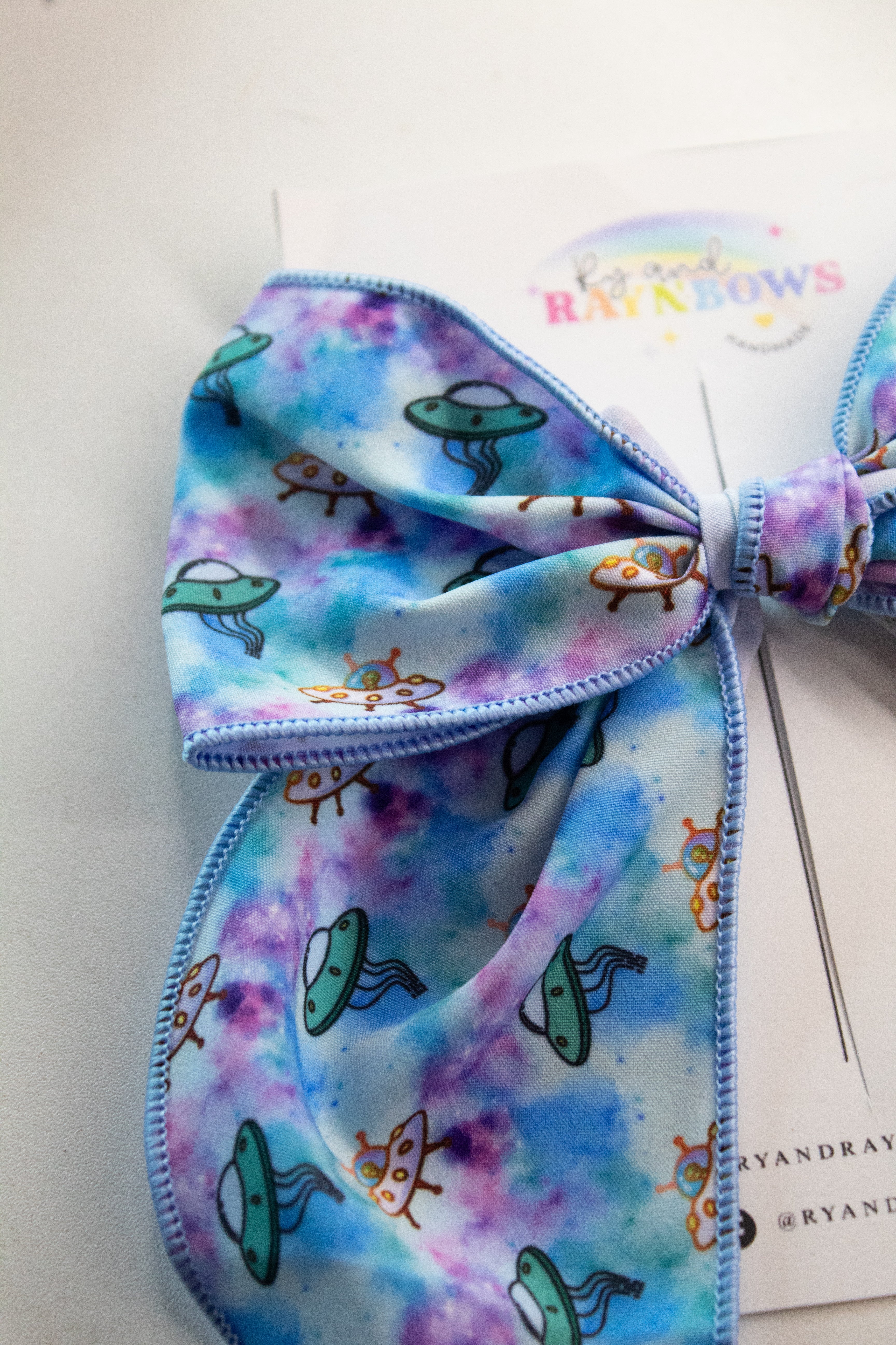 Tie Dye Alien Bow 5.5”
