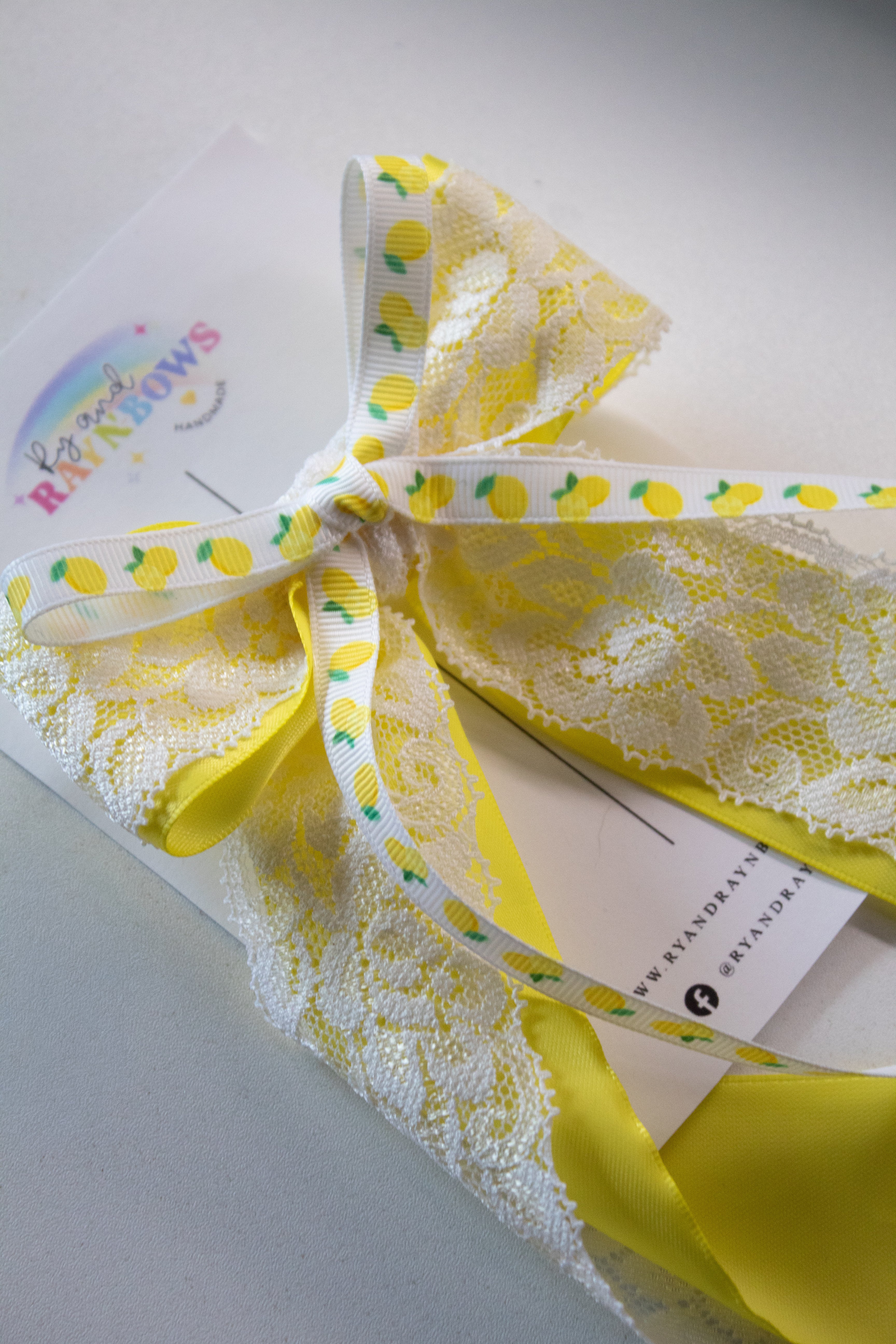 Lemon Shake-Up Long Tail Bow