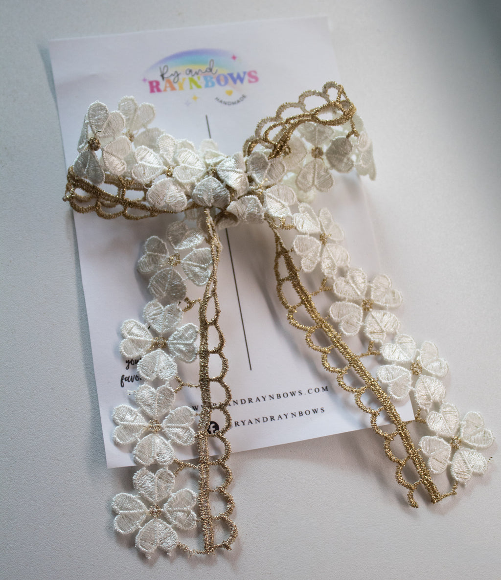 Floral delicate Lace Bow