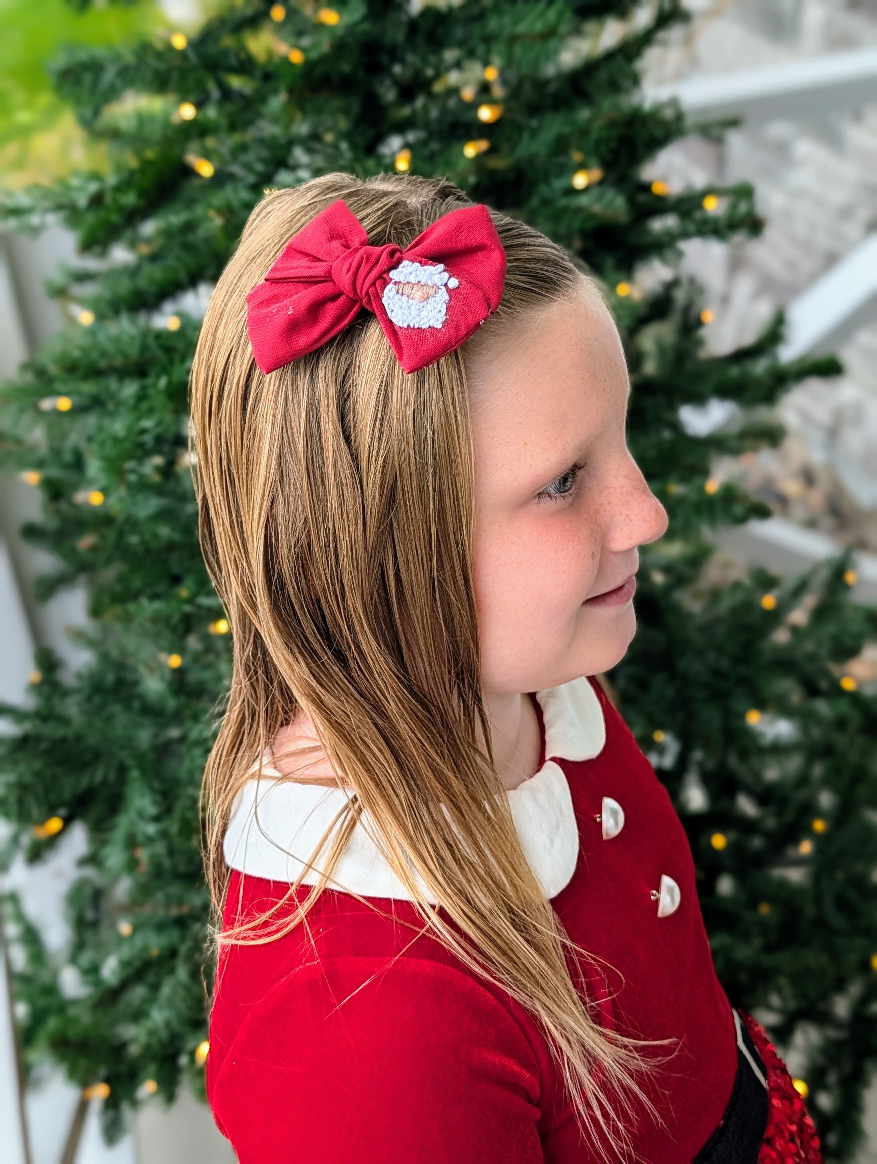 Santa Hand-Embroidered 4” Bow