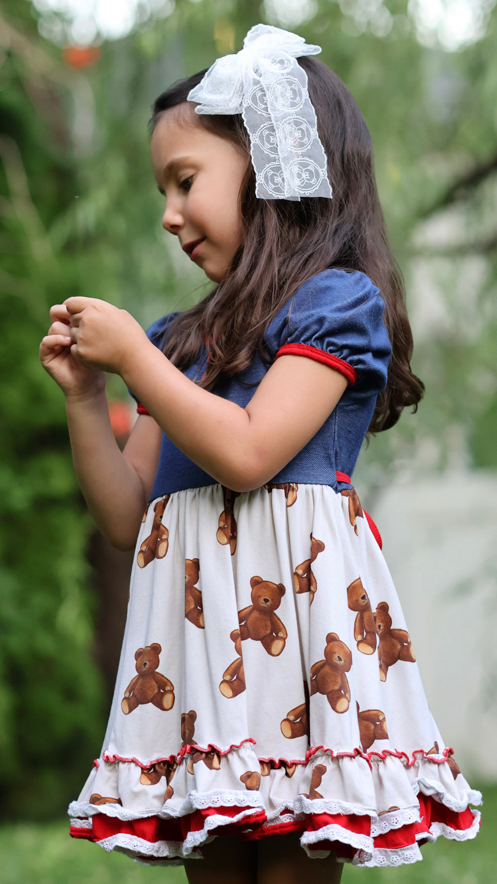 Teddy Bear Lace Bow
