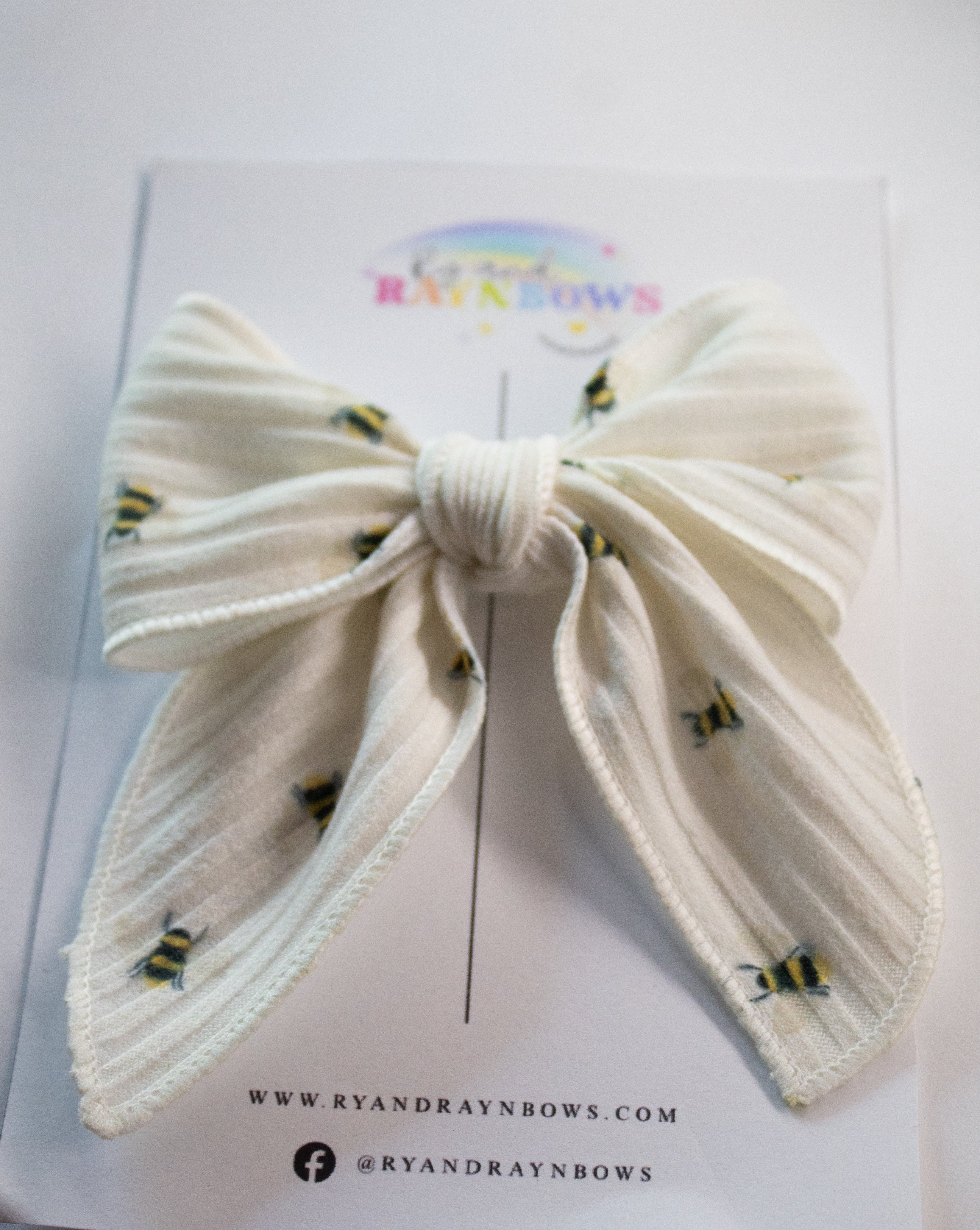 Sweet Honey Bees 4” Ribbed Fabric Bow